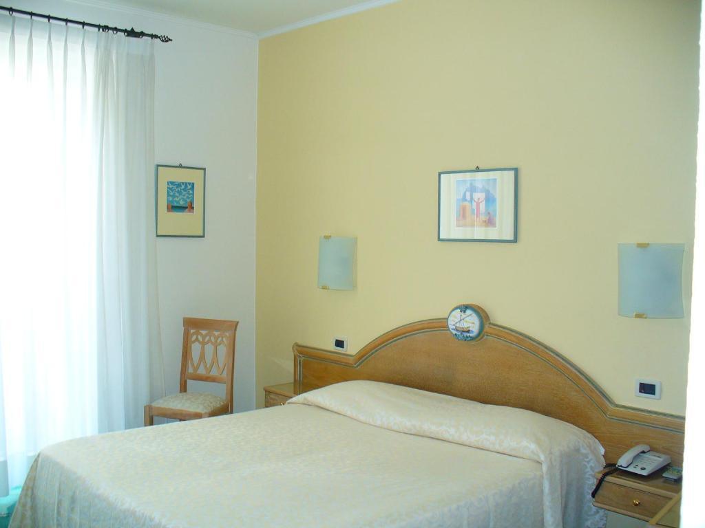 Hotel La Marticana Ischia Værelse billede