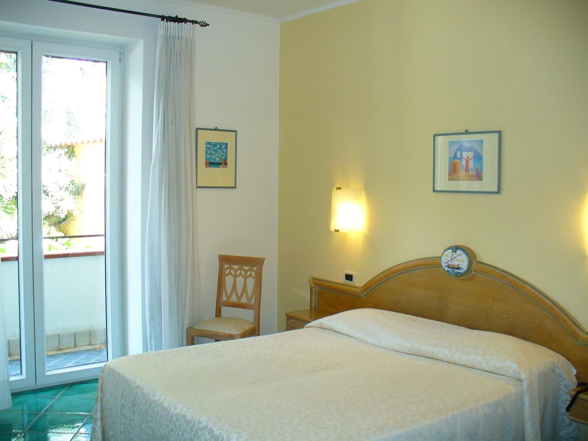 Hotel La Marticana Ischia Eksteriør billede