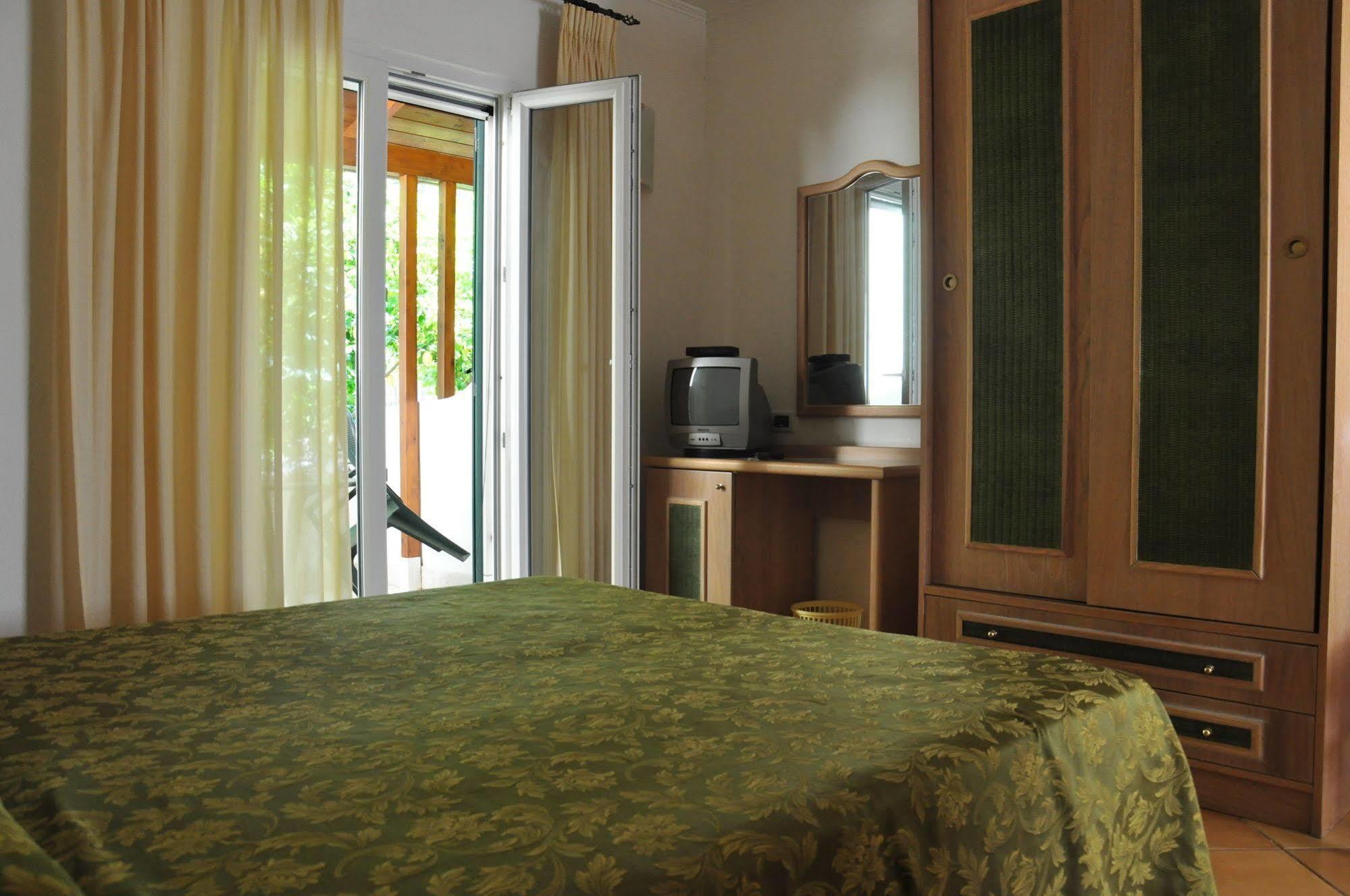Hotel La Marticana Ischia Eksteriør billede