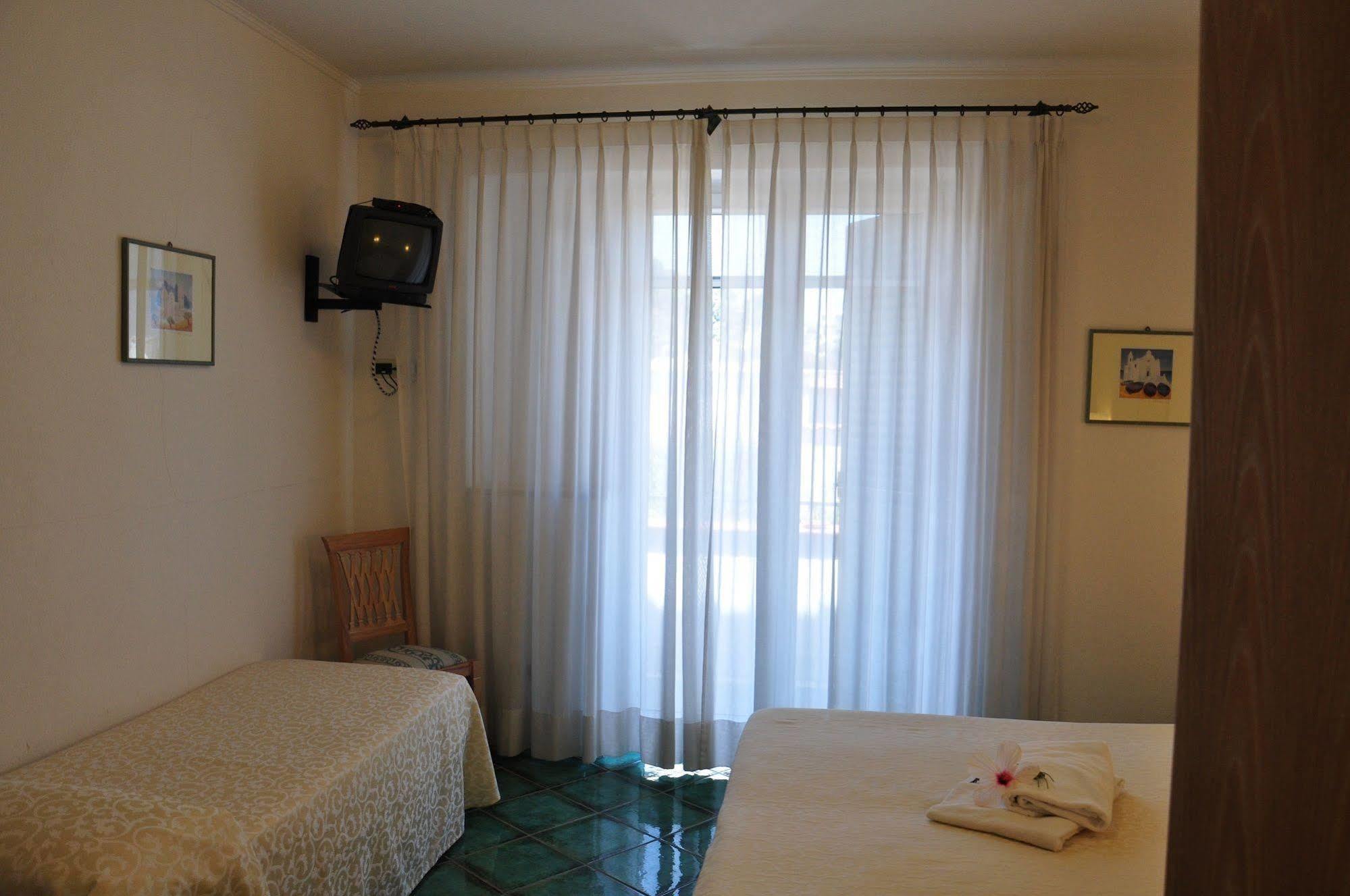 Hotel La Marticana Ischia Eksteriør billede